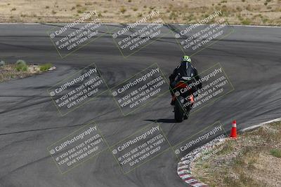 media/Apr-20-2025-AHRMA (Sun) [[393a79c373]]/Race/Group 10/Turn 4b/